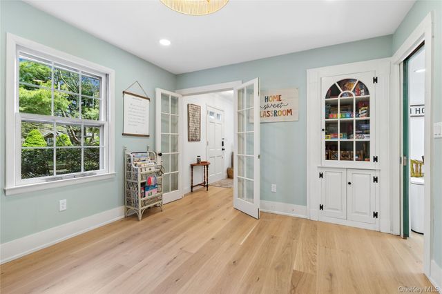 2 Ludlow Lane, Hampton Bays, NY 11946