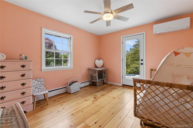 2 Ludlow Lane, Hampton Bays, NY 11946
