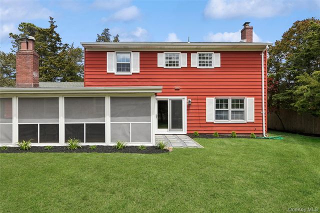 2 Ludlow Lane, Hampton Bays, NY 11946