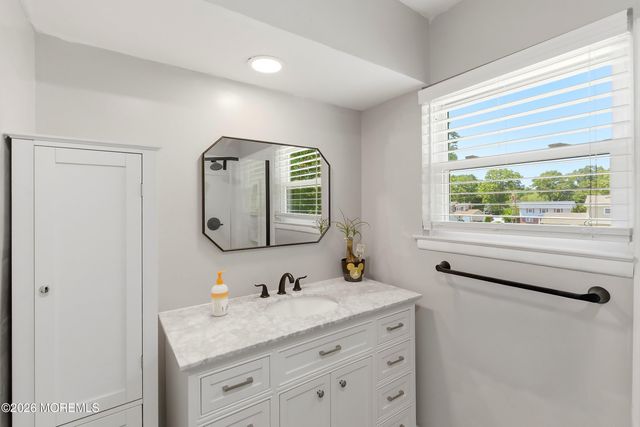 24 Livingston Drive, Howell, NJ 07731