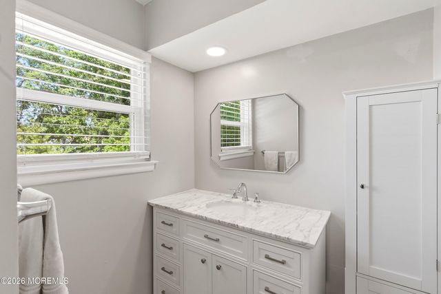 24 Livingston Drive, Howell, NJ 07731