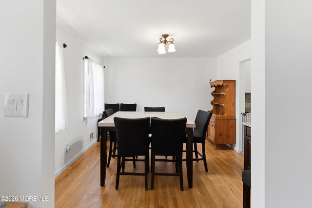 24 Livingston Drive, Howell, NJ 07731