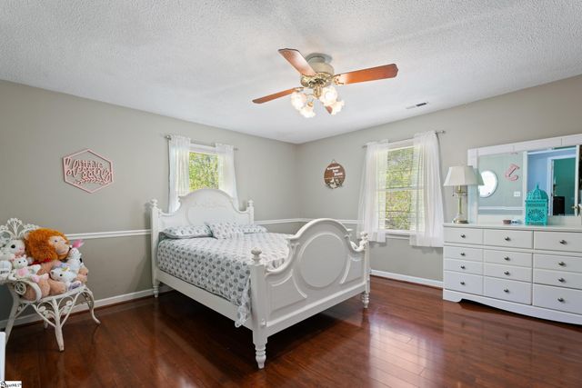 137 Cannon Lane, Easley, SC 29640