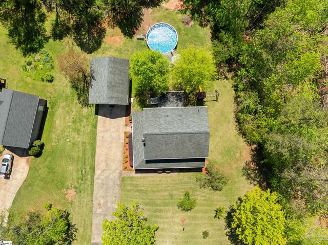 137 Cannon Lane, Easley, SC 29640