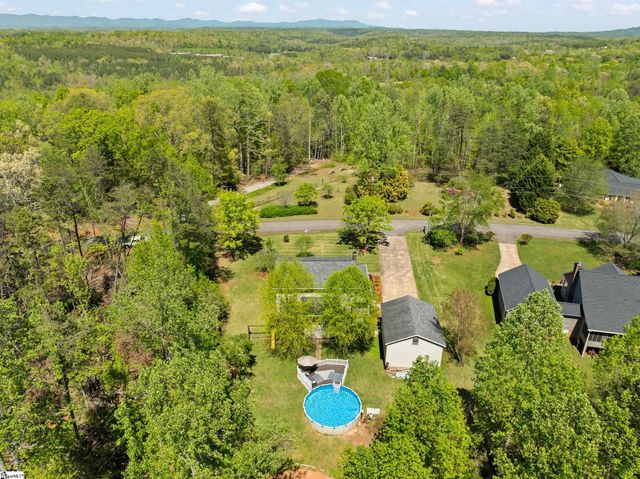 137 Cannon Lane, Easley, SC 29640