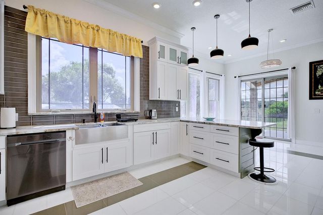 91 Woodland Drive, Haines City, FL 33844