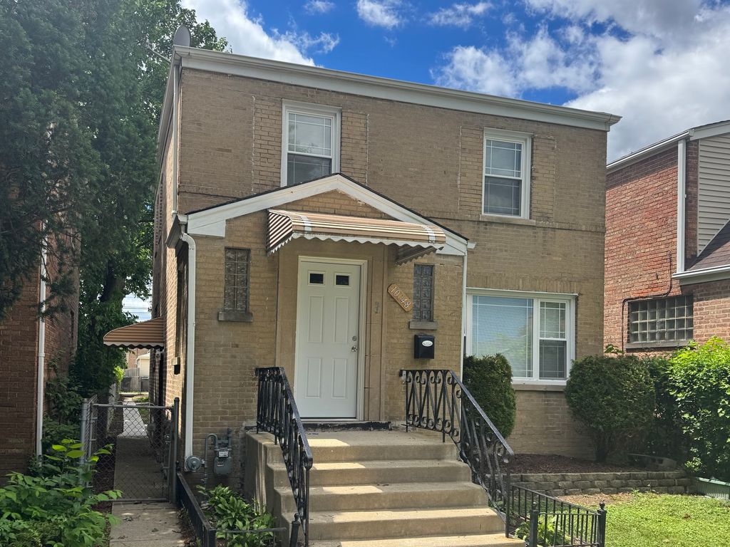 10048 S Saint Lawrence Avenue, Chicago, IL 60628 — exterior