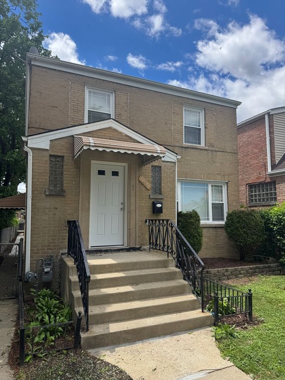 10048 S Saint Lawrence Avenue, Chicago, IL 60628 — photo 2