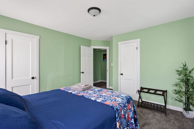 2113, 2115, 2117 Kirkwood Boulevard, Davenport, IA 52803
