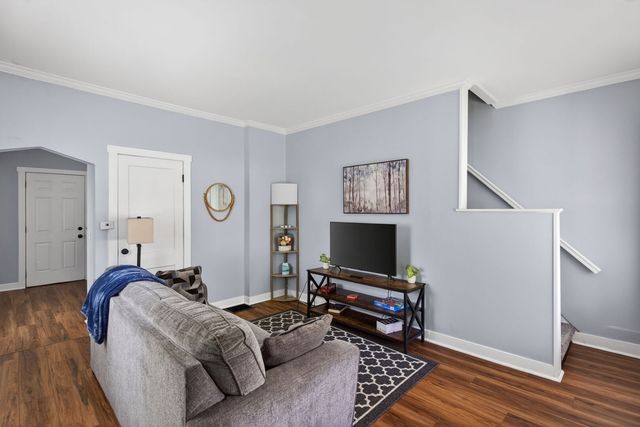2113, 2115, 2117 Kirkwood Boulevard, Davenport, IA 52803
