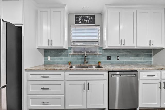 603 Rolling Hills Drive, Aledo, TX 76008