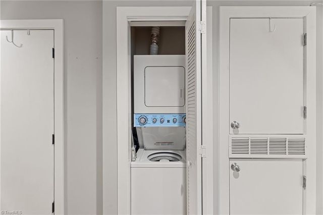 315 N Spruce Street 408, Winston-salem, NC 27101