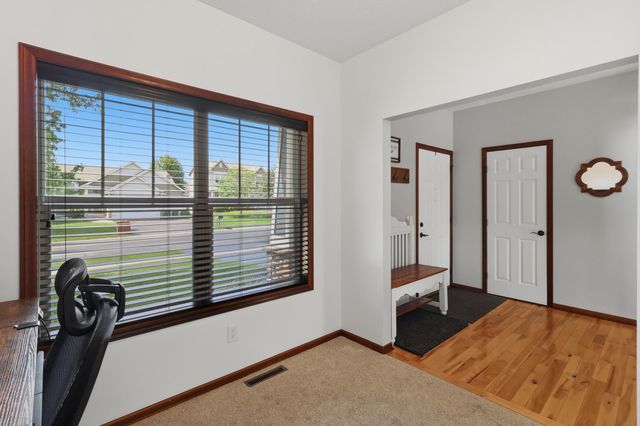 2133 119th Avenue NE, Blaine, MN 55449