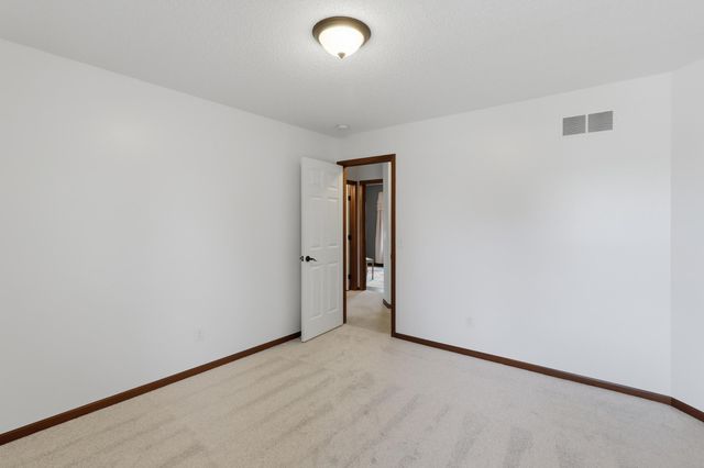 2133 119th Avenue NE, Blaine, MN 55449
