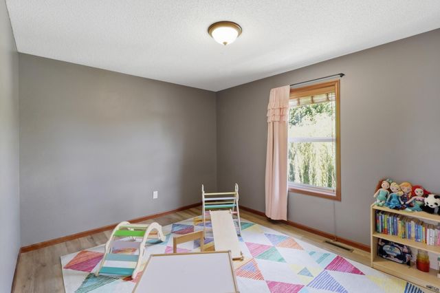 2133 119th Avenue NE, Blaine, MN 55449