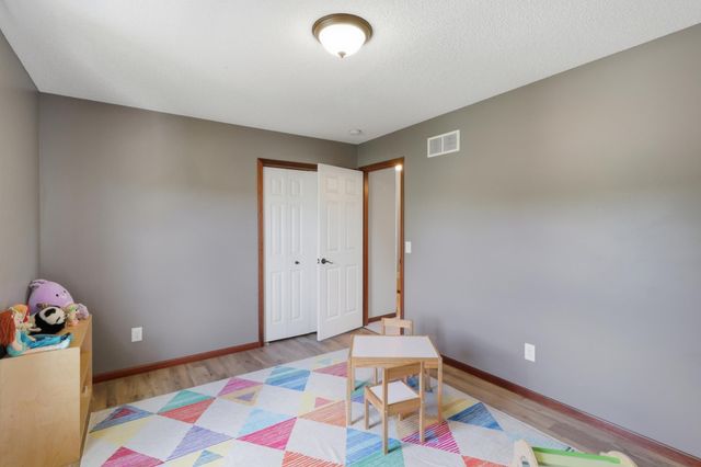 2133 119th Avenue NE, Blaine, MN 55449