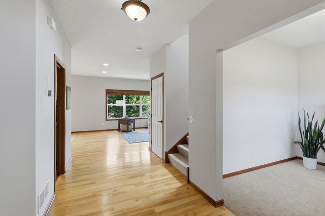 2133 119th Avenue NE, Blaine, MN 55449