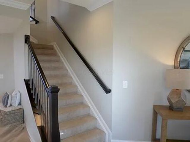 10715 Pearl Creek Drive, Plain City, OH 43064