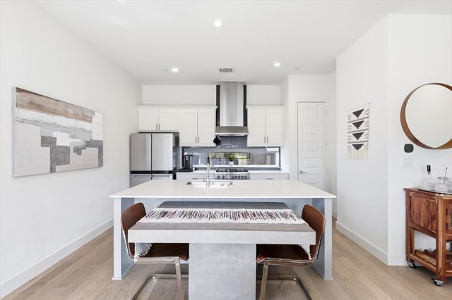 6022 Lewis Street 101, Dallas, TX 75206