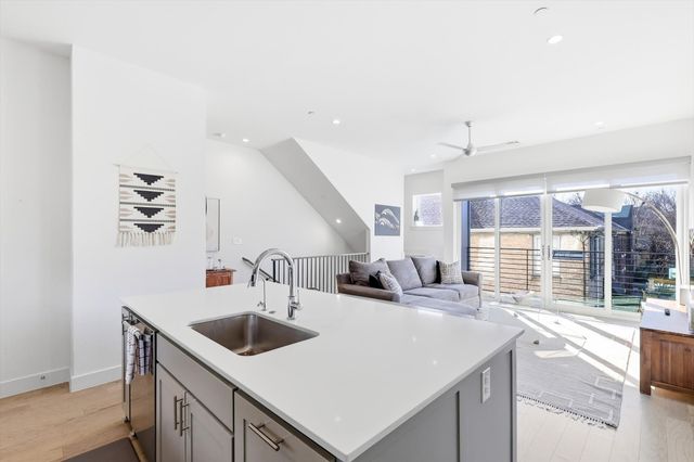 6022 Lewis Street 101, Dallas, TX 75206