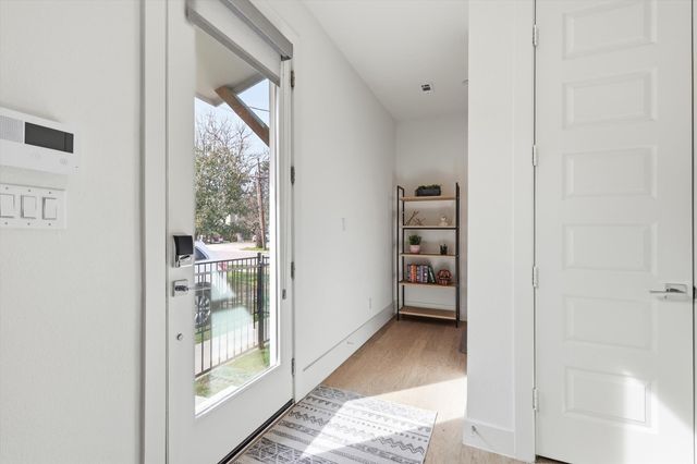 6022 Lewis Street 101, Dallas, TX 75206