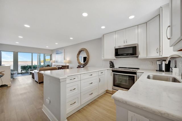 4310 FALMOUTH DRIVE 102, Longboat Key, FL 34228