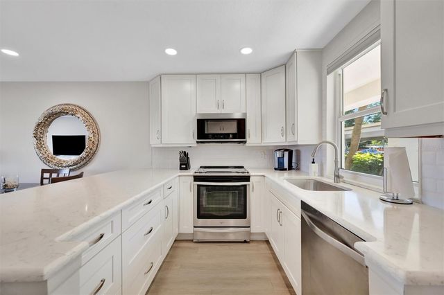 4310 FALMOUTH DRIVE 102, Longboat Key, FL 34228