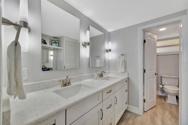 4310 FALMOUTH DRIVE 102, Longboat Key, FL 34228