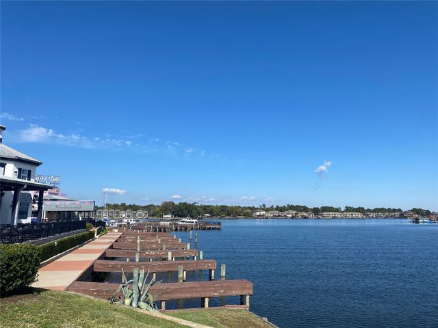 802 Faison Court, Montgomery, TX 77316