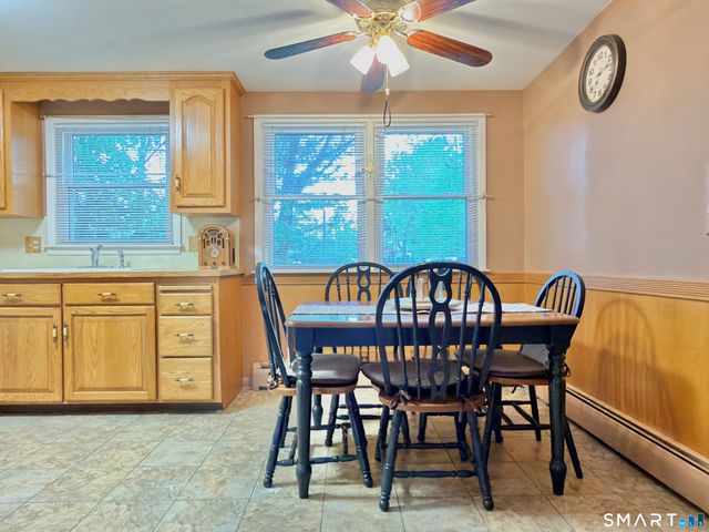 27 West Street, Cromwell, CT 06416