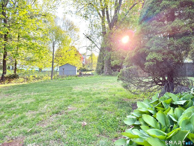 27 West Street, Cromwell, CT 06416