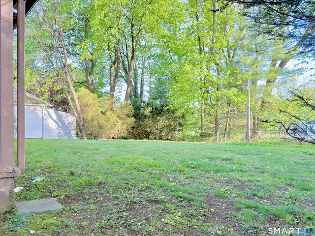 27 West Street, Cromwell, CT 06416