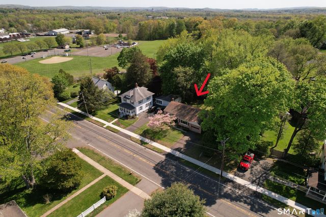 27 West Street, Cromwell, CT 06416