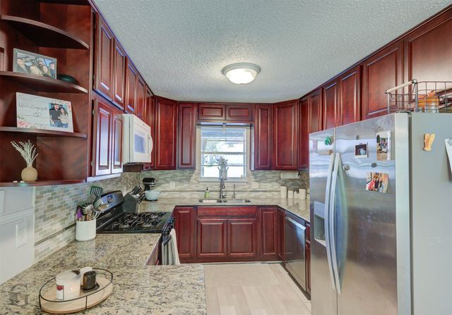 3609 Willow Wisp Circle, Haughton, LA 71037