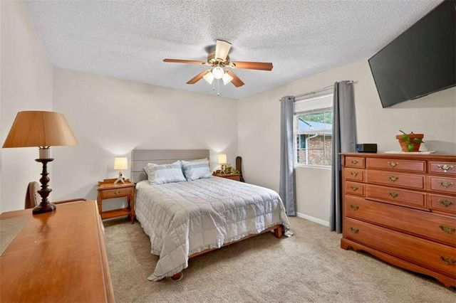 315 Hilderbrand Drive B4, Sandy Springs, GA 30328