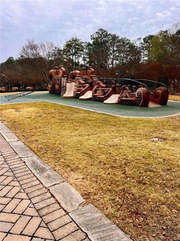 315 Hilderbrand Drive B4, Sandy Springs, GA 30328