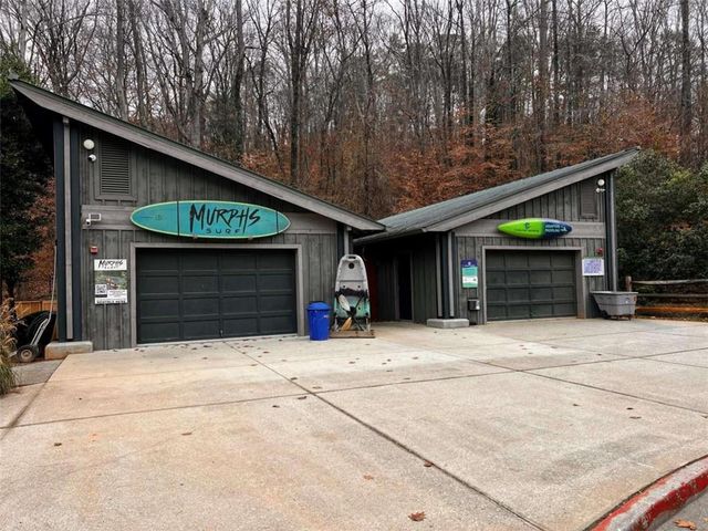 315 Hilderbrand Drive B4, Sandy Springs, GA 30328