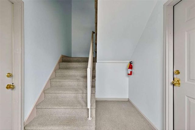 315 Hilderbrand Drive B4, Sandy Springs, GA 30328