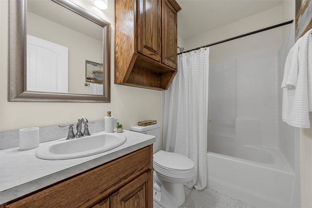 204 Hawk Ridge, Lacy Lakeview, TX 76705