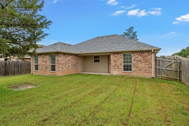204 Hawk Ridge, Lacy Lakeview, TX 76705