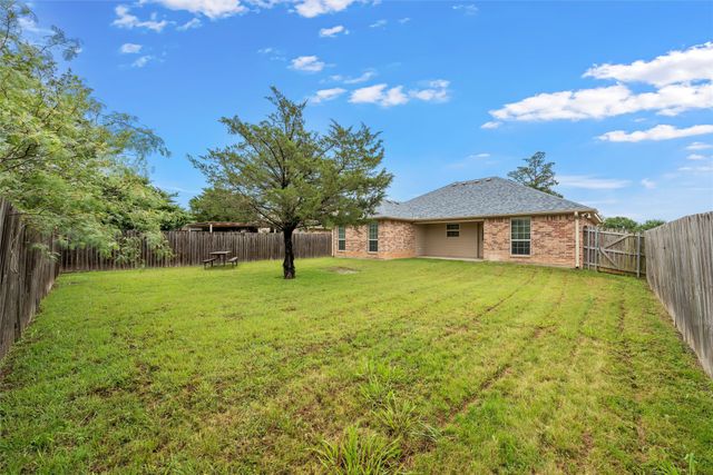 204 Hawk Ridge, Lacy Lakeview, TX 76705