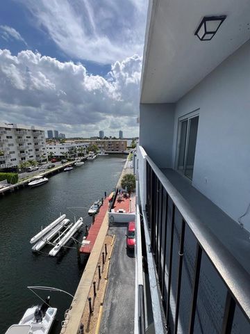 3642 NE 171st St 504, North Miami Beach, FL 33160