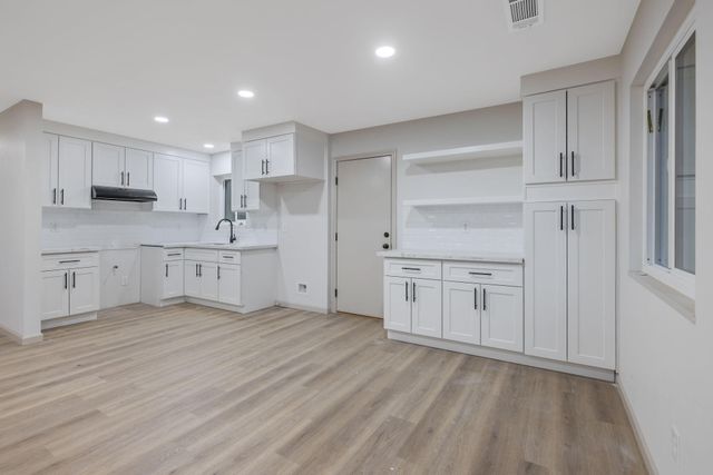 255 Lombardy Lane, Lemoore, CA 93245