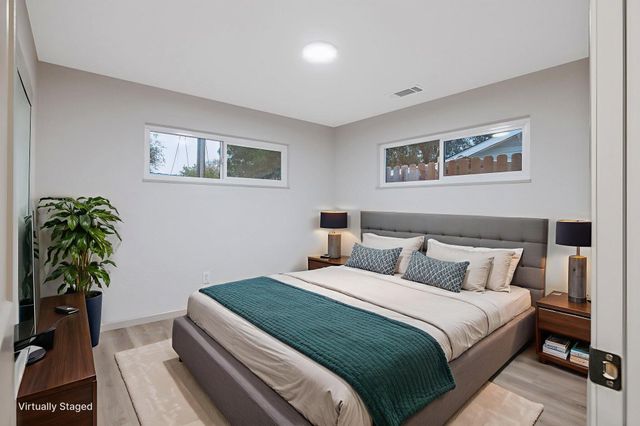 255 Lombardy Lane, Lemoore, CA 93245