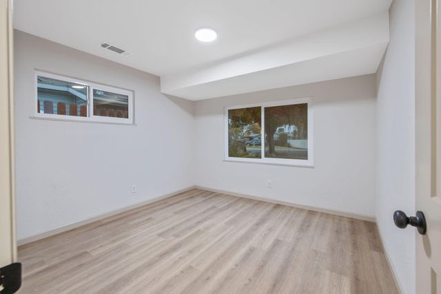 255 Lombardy Lane, Lemoore, CA 93245