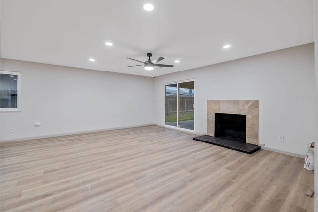 255 Lombardy Lane, Lemoore, CA 93245