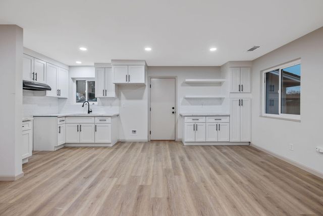 255 Lombardy Lane, Lemoore, CA 93245