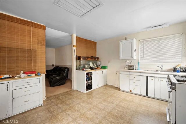 7025 Day Street, Tujunga, CA 91042