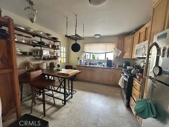 7025 Day Street, Tujunga, CA 91042