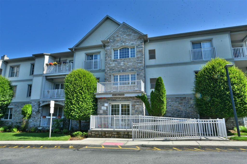 30 N De Baun Avenue N 208, Suffern, NY 10901